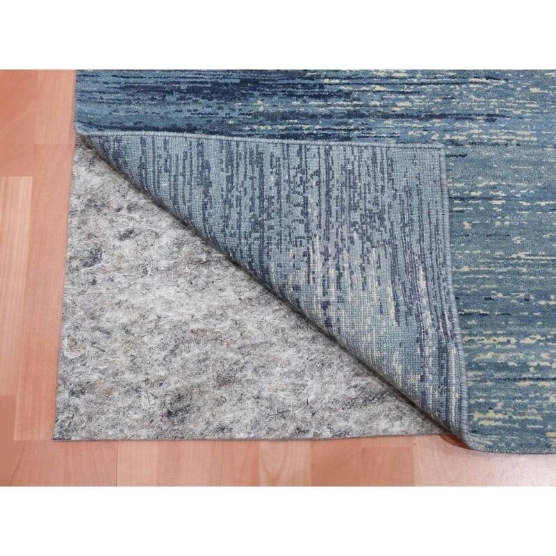 Shahbanu Rugs Horizontal Ombre Design Hand Knotted Zero Pile Pure Wool Only Blue with Touches of